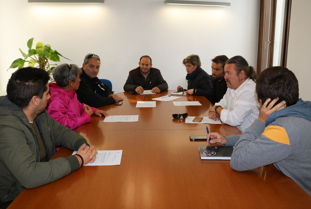 El Concejal de Turismo, Bernardo Hurtado, preside la reunión con los empresarios turísticos