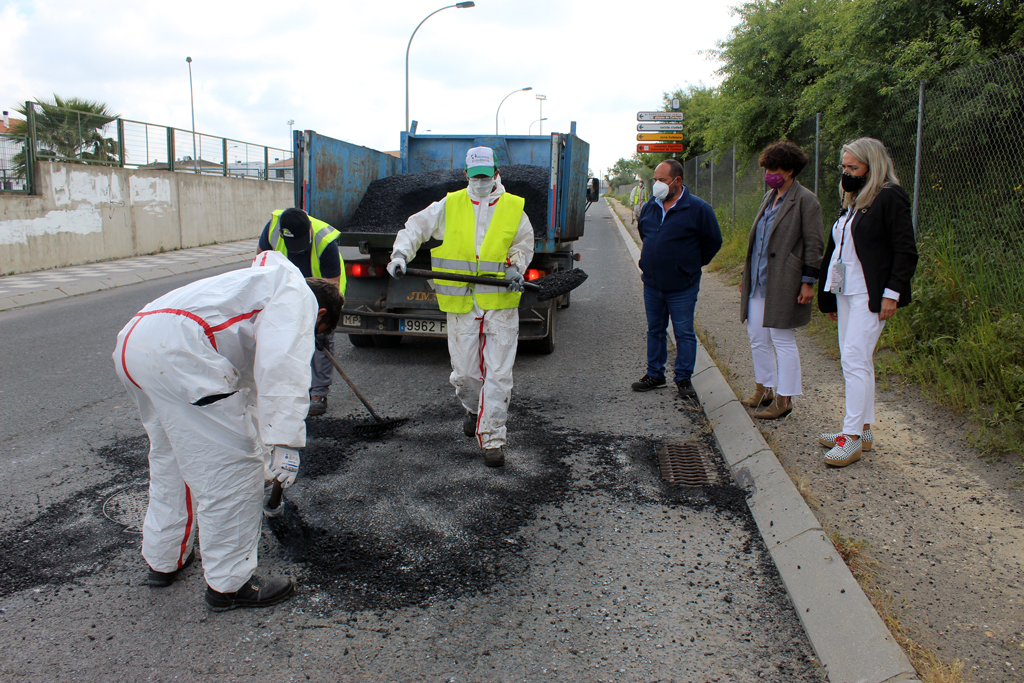 El Ayuntamiento desarrolla una amplia actuación de mantenimiento y arreglo de calles en Cartaya, El Rompido y Nuevo Portil