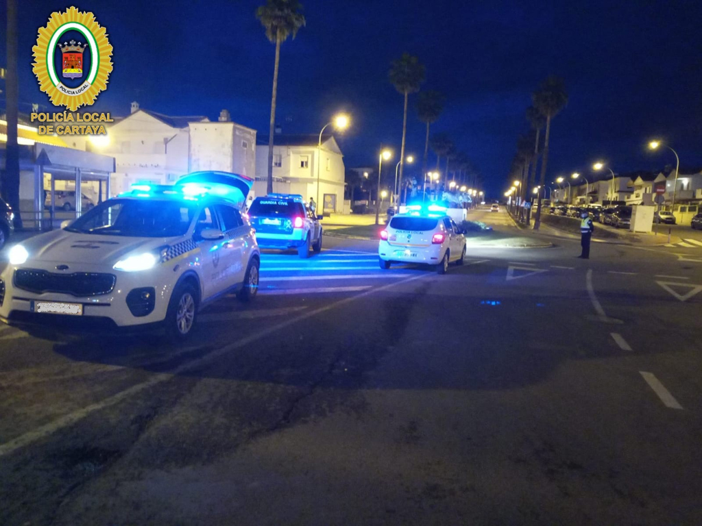 El Ayuntamiento de Cartaya refuerza el dispositivo de seguridad y prevención frente al COVID-19 de cara al fin de semana.