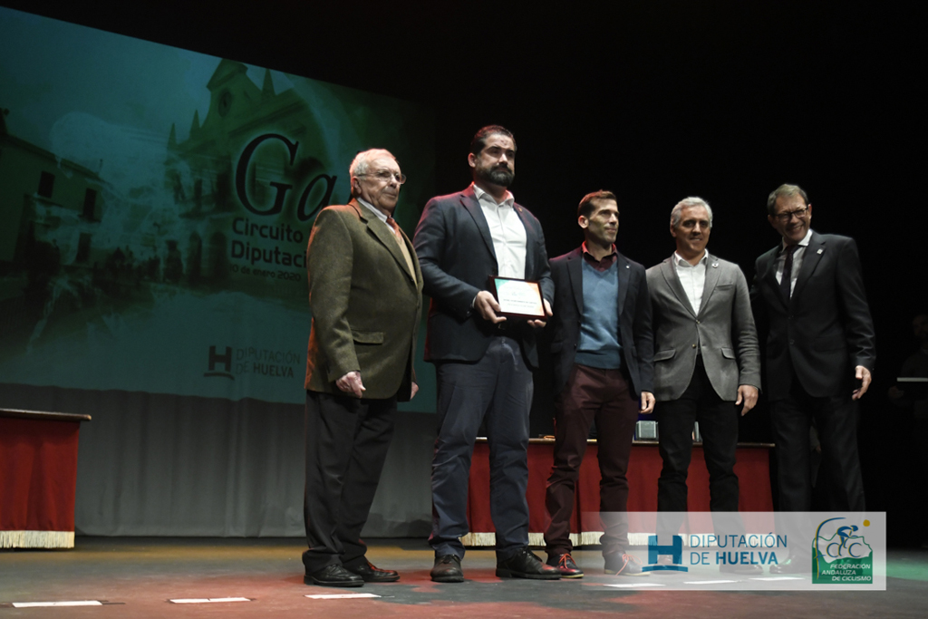 El Ayuntamiento y el Club Ciclista de Cartaya, premiados en la Gala de la Federación Andaluza de Ciclismo