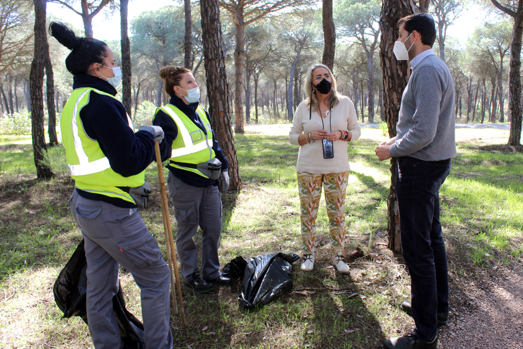 El Ayuntamiento de Cartaya pone en marcha una nueva herramienta para promover la participación ciudadana y reforzar la limpieza del pinar.