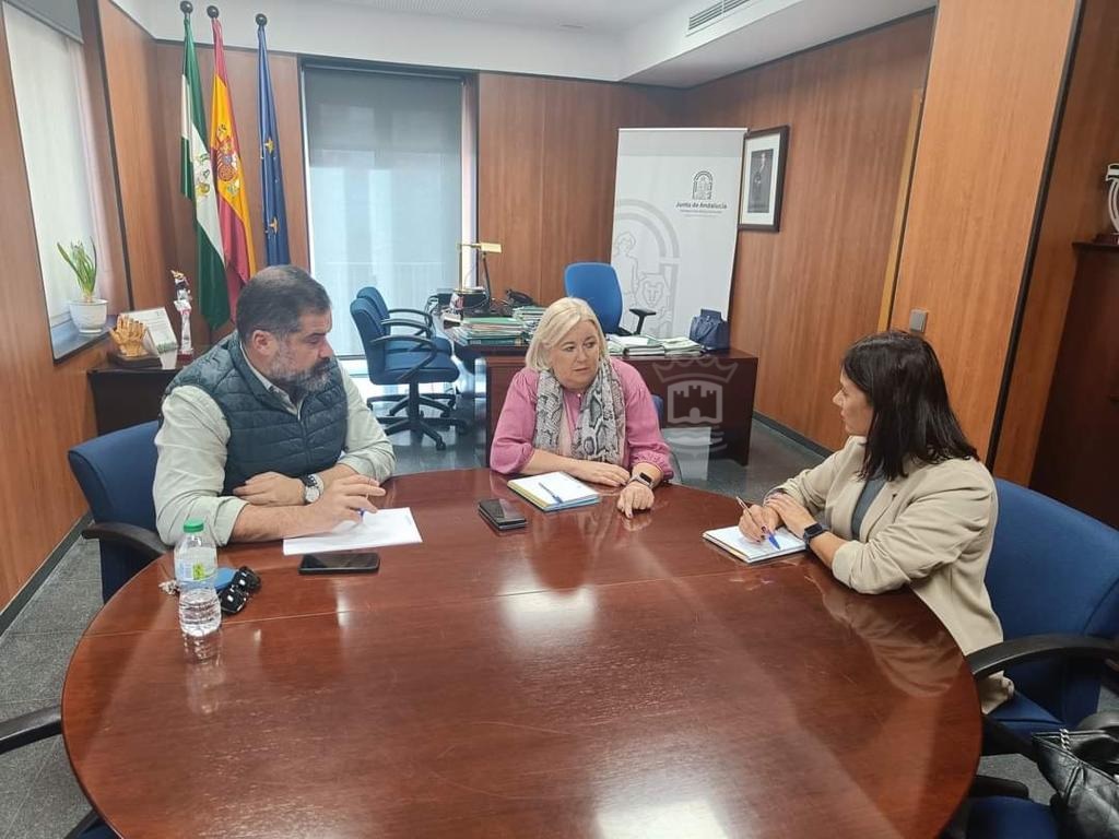 El Ayuntamiento y la Junta de Andalucía abordan el incremento de personal sanitario en el Centro de Salud de Cartaya