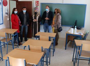 Cerca de 300 alumnos reciben clase en el nuevo Centro de Educación Permanente Beturia, habilitado por el Ayuntamiento