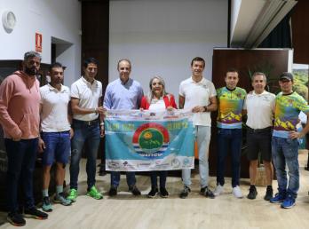 El Ayuntamiento reconoce los logros deportivos y la trayectoria del Club de Trail ‘Ultreya’ 