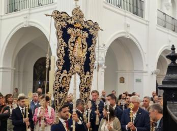 Más de 250 personas acompañan a la Hermandad del Rocío de Cartaya en su peregrinación extraordinaria
